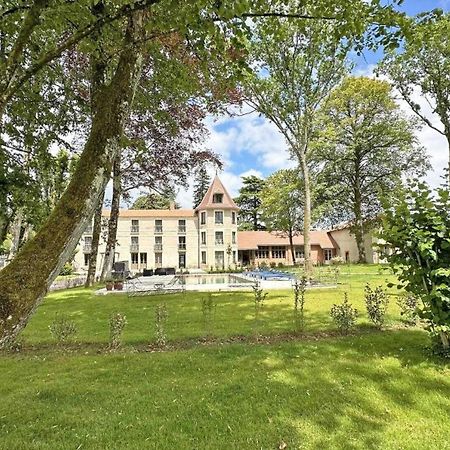 Le Manoir Des Perrieres Bed & Breakfast Rochechouart Exterior foto