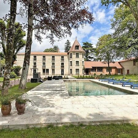 Le Manoir Des Perrieres Bed & Breakfast Rochechouart Exterior foto
