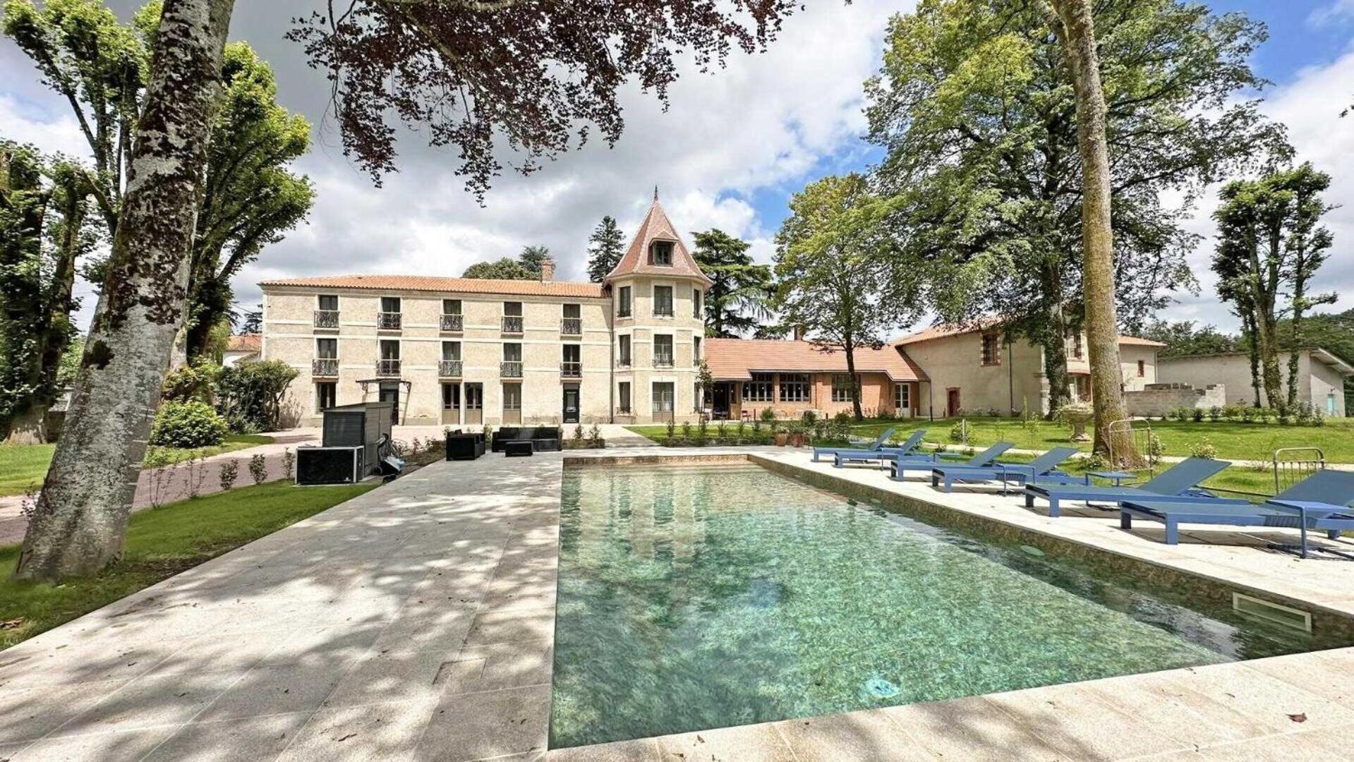Le Manoir Des Perrieres Bed & Breakfast Rochechouart Exterior foto