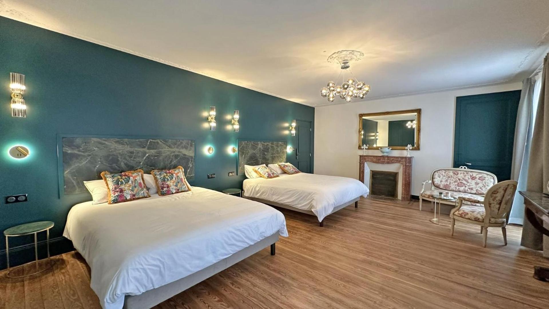 Le Manoir Des Perrieres Bed & Breakfast Rochechouart Exterior foto