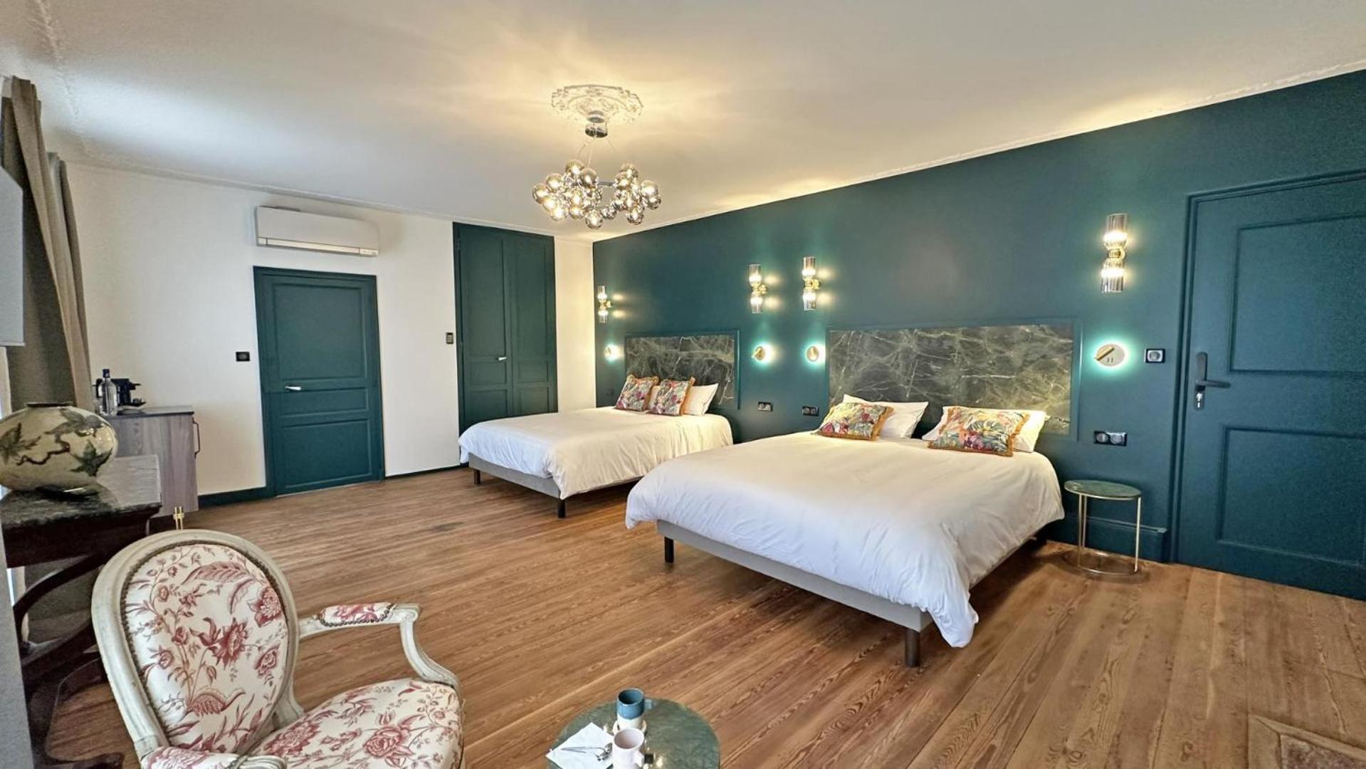 Le Manoir Des Perrieres Bed & Breakfast Rochechouart Exterior foto