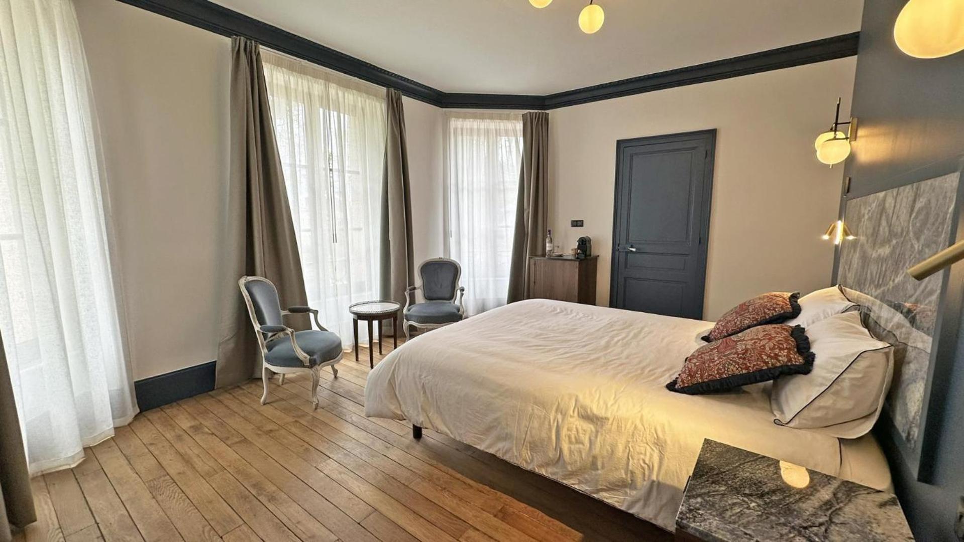 Le Manoir Des Perrieres Bed & Breakfast Rochechouart Exterior foto